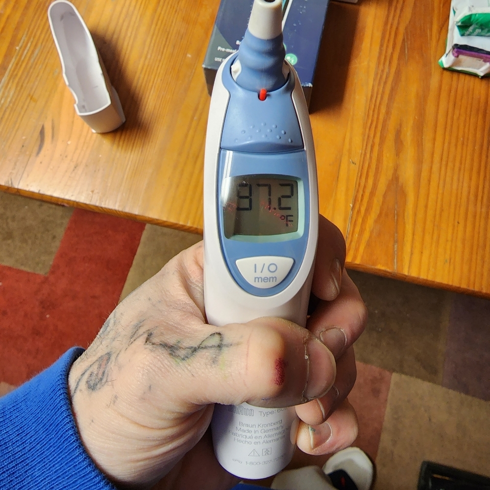 digital thermometer